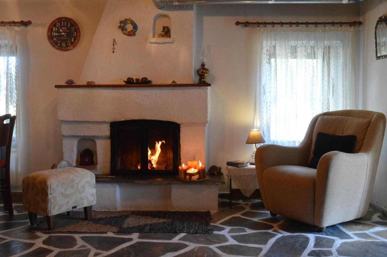Cosy Lake House, Μια Ανάσα Πριν Τη Λίμνη Kalívia Exteriér fotografie